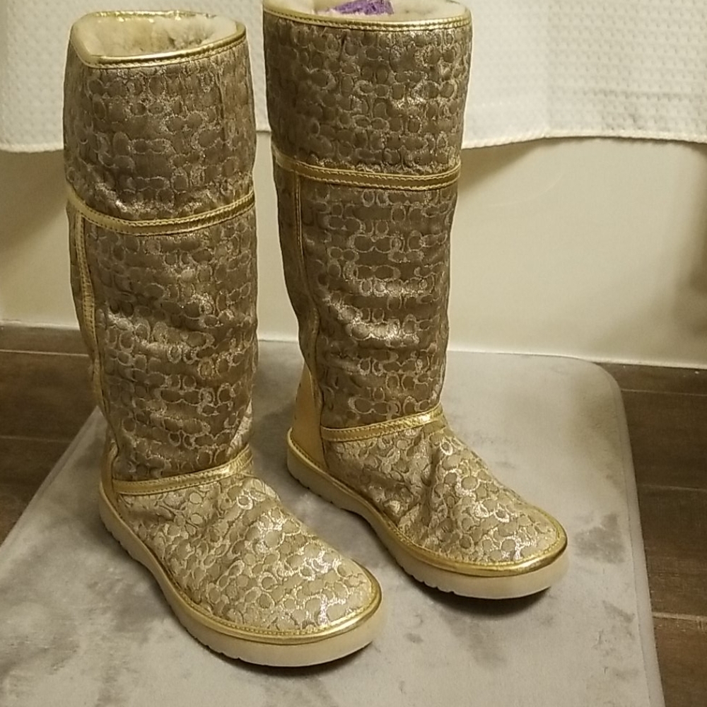 Coach Nikole boots. Excellent condition
